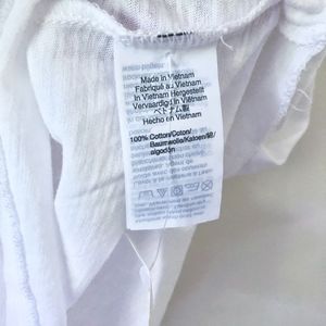 Madewell Tops - NWT Madewell pocket crew tee Madewell Tops - NWT Madewell pocket crew tee
